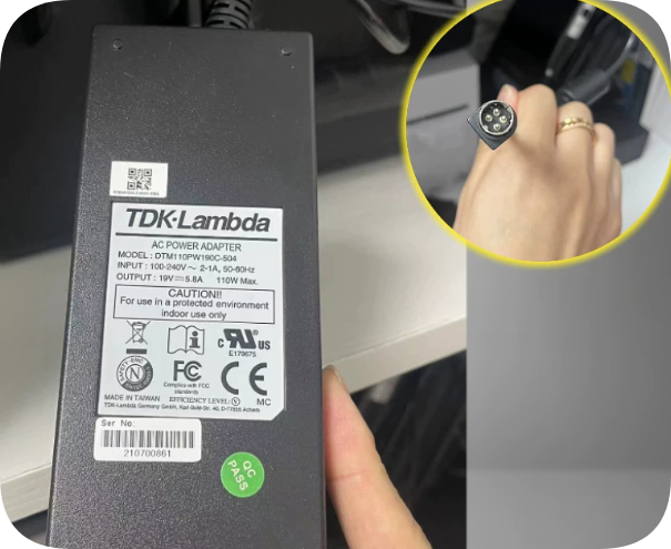 *Brand NEW*110W DC19V 5.8A Four-Pin 4-Hole Core Power Supply Compatible With TDK-Lambda